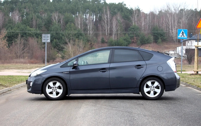 Toyota Prius cena 38300 przebieg: 206337, rok produkcji 2011 z Płock małe 704